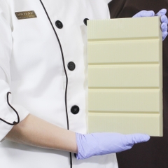 White Couverture Chocolate 31% / Block 1kg