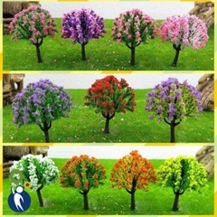 Cây Mô Hình Nhiều Màu Sắc