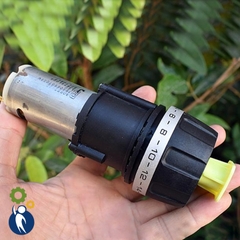 Motor Giảm Tốc 12V Mã 550 680rpm Trục 12mm Đầu Có Ren