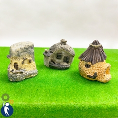 Ngôi Nhà Đá Bằng Nhựa