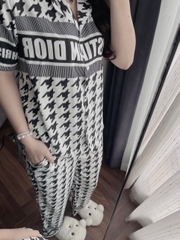 - BỘ PYJAMA NỮ HOẠ TIẾT DIO QUẦN DÀI