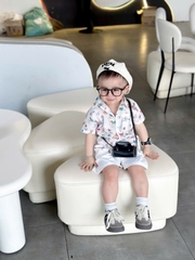 - BỘ ĐÙI BÉ TRAI ÁO SƠ MI CÚN QUẦN SOOC TRẮNG