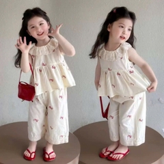 - BỘ BÉ GÁI ĐŨI NƠ HỒNG SÁT NÁCH CỔ REN