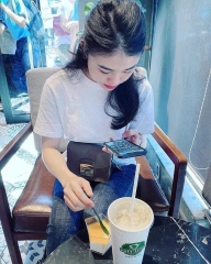 ÁO PHÔNG NỮ CỘC TAY TRƠN CỔ TRÒN UNI