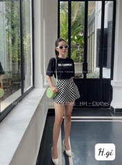 BÁN SỈ  SET NỮ ÁO ĐEN NO COMMENT MIX CVAY KẺ CARO