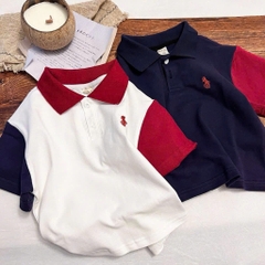 - SET 2 ÁO POLO BÉ TRAI KỊ SĨ TRẮNG THAN PHỐI ĐỎ