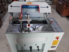 Máy Phay Đố Thay Dao Nhanh Nhập Khẩu