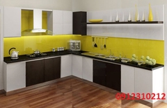 Thi công kính ốp bếp tại nhà chị Hà Mỗ Lao