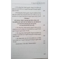 Sách - Kỹ Năng Thực Hành Quyền Công Tố, kiểm Sát  Điều Tra, Kiểm Sát Xét Xử Sơ Thẩm Vụ Án Hình Sự...