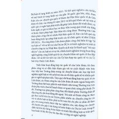 Sách - Muôn Dặm Đường Xa (Ký Sự)