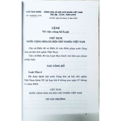 Sách - Luật Nhà ở năm 2023 (Song ngữ Việt - Anh) - The 2023 Housing Law (Vietnamese - English)