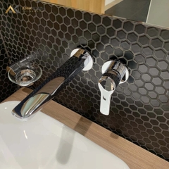 Vòi chậu gắn tường TOTO TLG03308BB