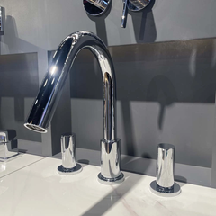 Vòi xả bồn nóng lạnh TOTO TBG11201B