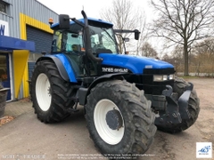 Máy kéo New Holland TM165