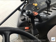 New Holland TM150 xúc lật
