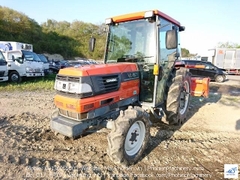 Máy kéo Kubota GL467