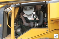 Xúc lật Volvo L90E năm 2003