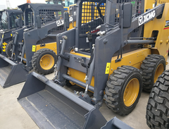 Xúc trượt skid steering loader XMCG