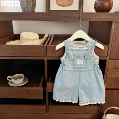 Set Áo Sọc Yếm Viền Ren