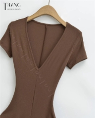 ĐẦM ÔM BODY DÁNG DÀI CỔ CHỮ V NHẤN EO MÀU NÂU