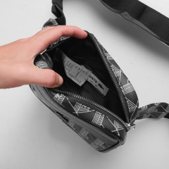 TÚI ĐEO CHÉO LACOSTE BUMBAG LACOSTE CITY NEW HL1807
