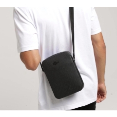 TÚI CHÉO LACOSTE CHANTAGO BLACK MEN ‘S HOT HL1880