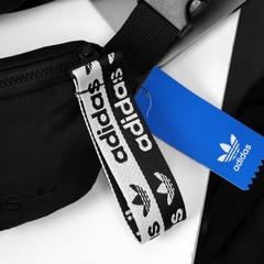 Tui_bao_tu_adidas_deo_cheo