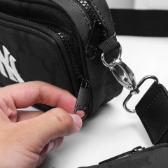 Túi đeo chéo MLB MONOGRAM WAIST BAG HL1720