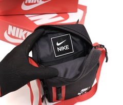 Túi đeo chéo Nike Tech HL1430