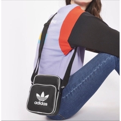 Túi đeo chéo mini Adidas HL1613