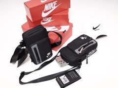 Túi đeo chéo Nike Tech HL1430
