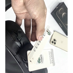 Túi đeo chéo form ngang Lacoste Sample Classic HL1272