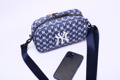 Túi chéo MLB NY Monogram Jacquard Cross Bag Denim HL1319