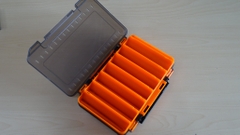 Hộp đựng mồi câu cá