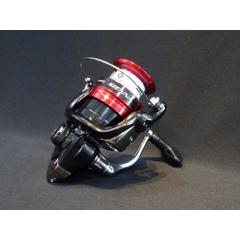 Máy câu cá Shimano Sienna