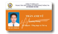 Thẻ nhân viên nhựa ngang in theo yêu cầu