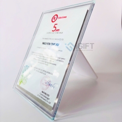 Bằng khen thủy tinh - In logo UL Solution