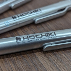 Bút bi quảng cáo in logo HOCHIKI 