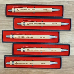 Bút gỗ khắc theo yêu cầu - Quà tặng văn phòng