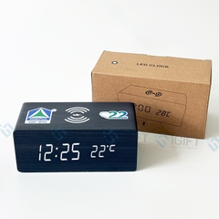 Đồng hồ gỗ để bàn LED có sạc không dây 10W in logo theo yêu cầu