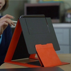 Giá đỡ MOFT cho máy tính laptop : Sit-stand Laptop Desk in logo theo yêu cầu