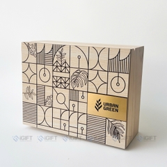 Hộp gỗ khắc theo yêu cầu - tag logo Urban Green