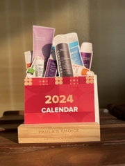 Set Ấn Phẩm Tết 2026: Túi May Mắn, Thư Cảm Ơn, Lì Xì, và Lịch Đế Gỗ
