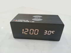 Đồng hồ gỗ để bàn LED có sạc không dây 10W in logo theo yêu cầu