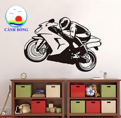 Decal dán tường người lái xe mô tô thể thao cực ngầu