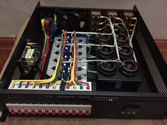Cục đẩy công suất đèn par 12 kênh.