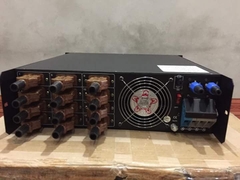 Cục đẩy công suất đèn par 12 kênh.