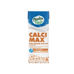 Sữa tươi Meadow Fresh Ít béo, giàu Canxi 200ml