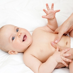 Dịch vụ tắm em bé tại nhà