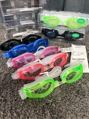 kinh-boi-nguoi-lon-miniso
